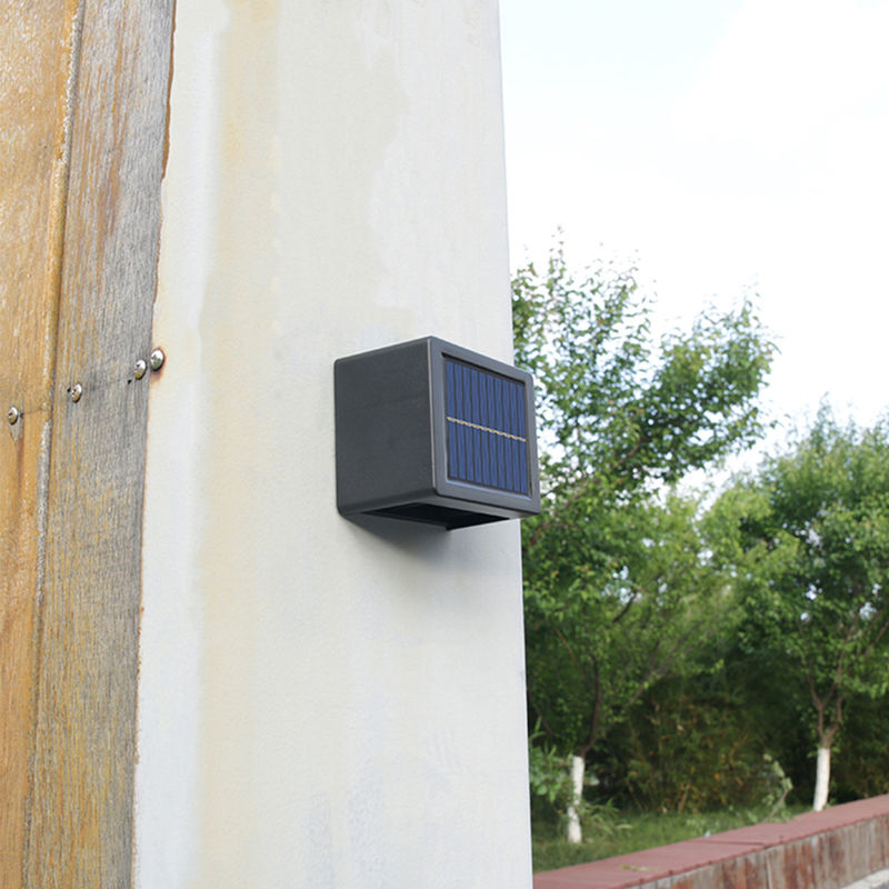 Ilumine la decoración nórdica de la pared de Sun de la luz 3.7V del sensor del jardín de la prenda impermeable solar de la lámpara