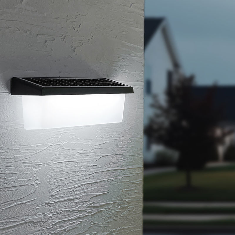 1 año de garantía Iluminación solar exterior de pared ABS+PC Material Iluminación solar de jardín exterior de pared LED