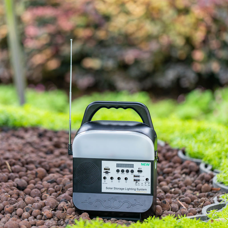 Sistema de iluminación solar LED para el hogar Energía confiable para campamentos al aire libre Sistema de iluminación solar para el hogar Televisión y ventilador
