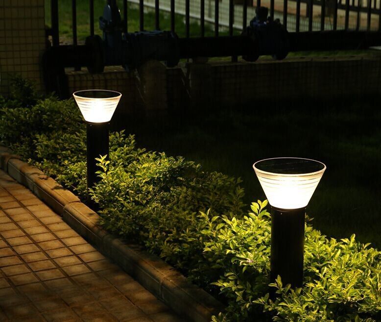 La venta al por mayor de la fábrica llevó las luces solares al aire libre impermeables del jardín de las lámparas IP 65 del césped
