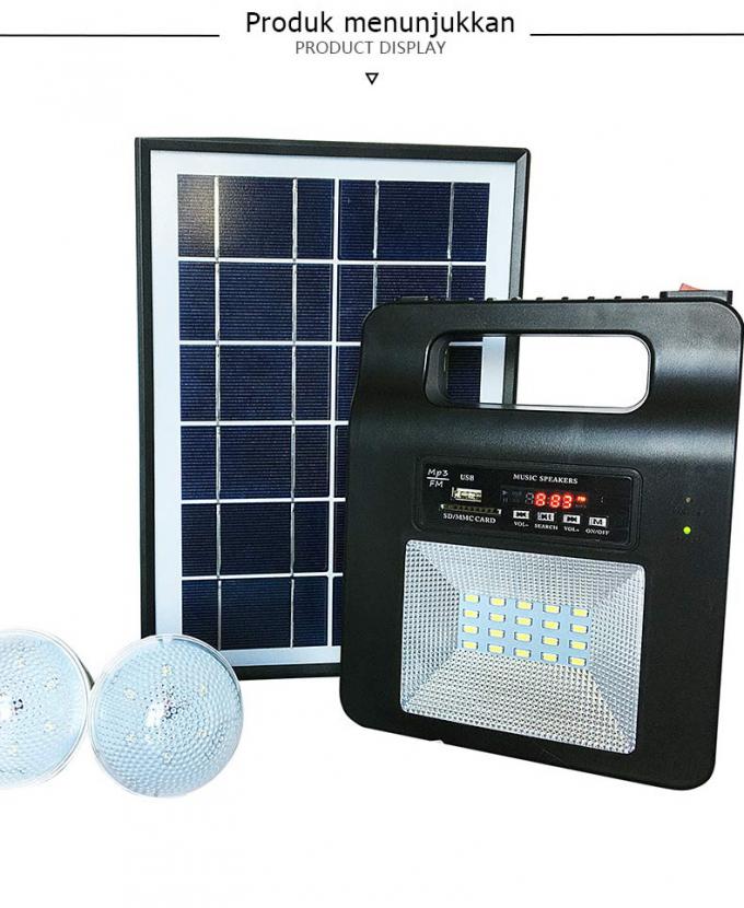 Sistema eléctrico casero solar que se enciende con las luces de emergencia al aire libre de radio del fallo eléctrico de Bluetooth que acampan